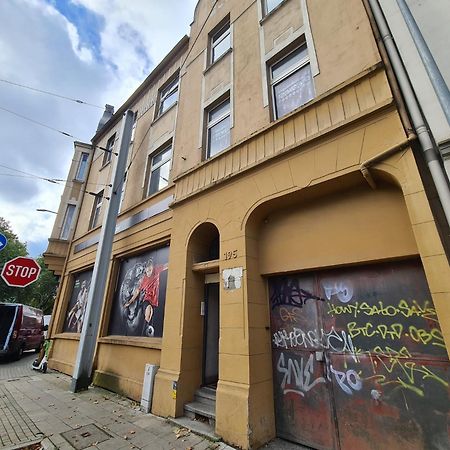 Kleines Zimmer Fuer Bis Zu 6 Personen Essen Exterior foto